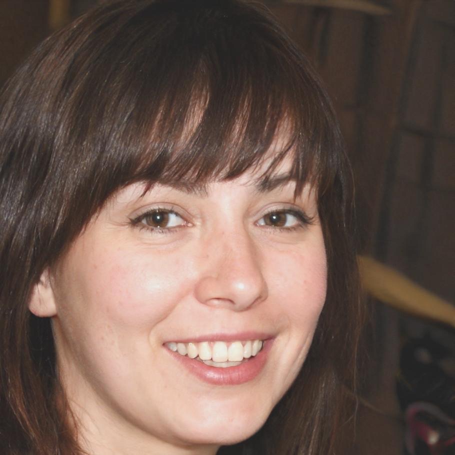 Sabine Hoffmann, Finanztrainerin und Programmkoordinatorin